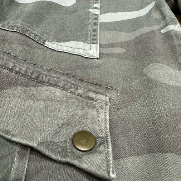 Jolt Camo Utility Pants (Juniors) Size 1 Jogger Style - Picture 8 of 16